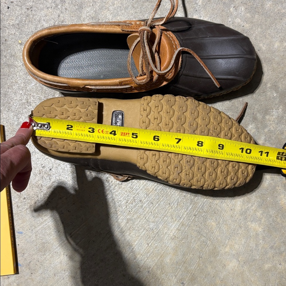 L.L. Bean Black and Tan Rain & Snow Boots - Picture 11 of 11
